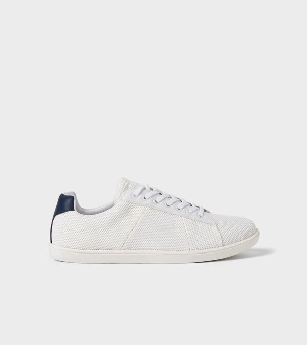 White Sneakers – 9solutions